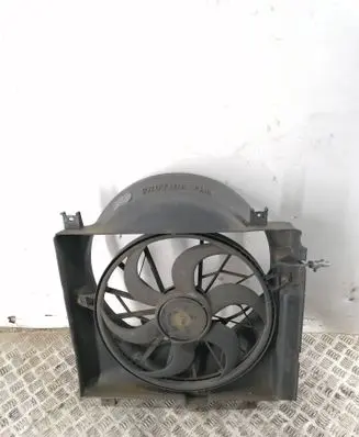 Jeep Grand Cherokee (WJ) Radiator cooling fan shroud 