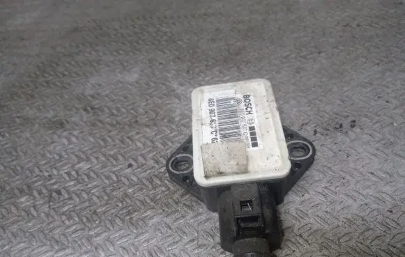 Audi A4 S4 B7 8E 8H ESP acceleration yaw rate sensor 8E0907637C