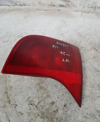 Audi A4 S4 B7 8E 8H Tailgate rear/tail lights 8E9945094