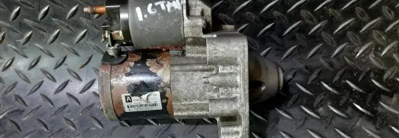 Peugeot 308 Starter motor