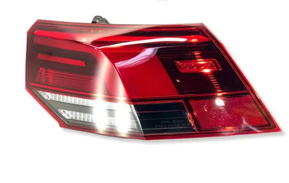 Volkswagen Golf VII Rear/tail lights 5H0945096C