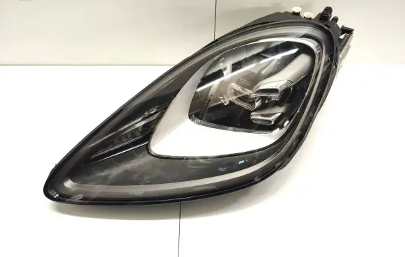 Porsche Cayenne (9Y0 9Y3) Headlight/headlamp 9Y0941033AA SSB748 1EX01443963