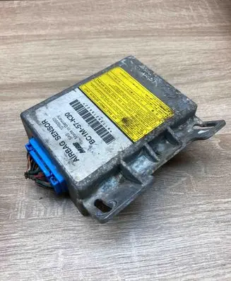 Mazda 323 Airbag control unit/module BC1M57K30 12192601