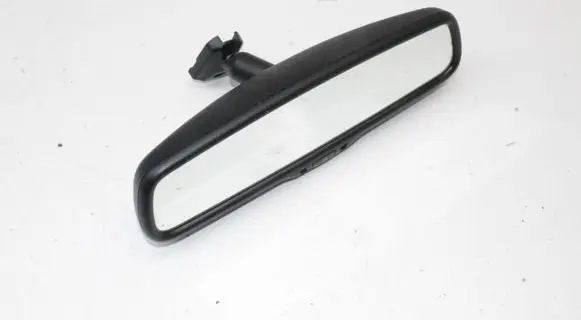 Infiniti Q50 Rear view mirror (interior)