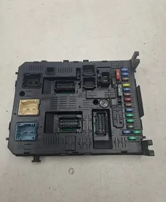 Peugeot 5008 Comfort/convenience module 966405908002 281192483C 281208364