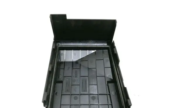 Audi A4 S4 B5 8D Fuse box cover 1K0937132F