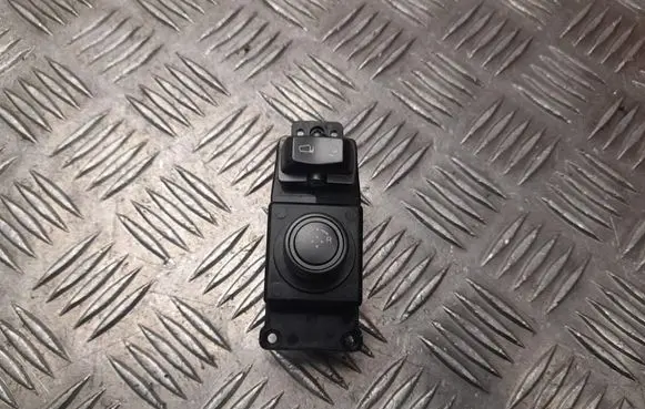 SsangYong Tivoli Wing mirror switch 8550135100