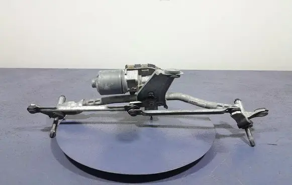 Volvo XC90 Front wiper linkage and motor 31349369