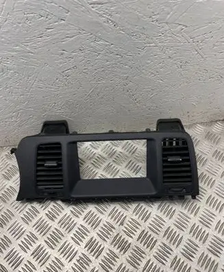 Nissan Murano Z51 Dash center air vent grill e8234115100