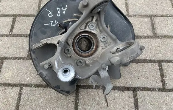 Audi A8 S8 D4 4H Rear wheel hub 4H0505432D