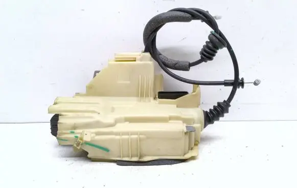 Polestar 2 Rear door lock 32131412