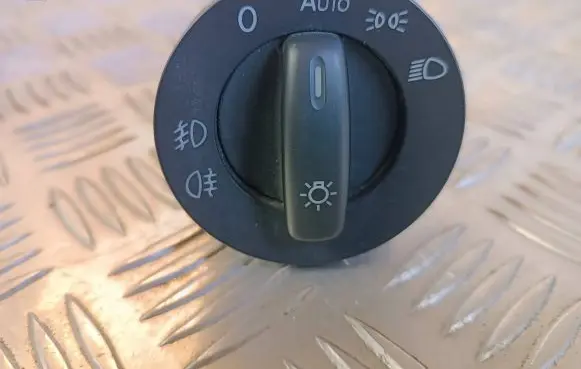 Volkswagen PASSAT B6 Light switch 1K0941431AS