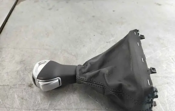 Audi Q2 - Gear shift switch/knob 81B713139CIBR