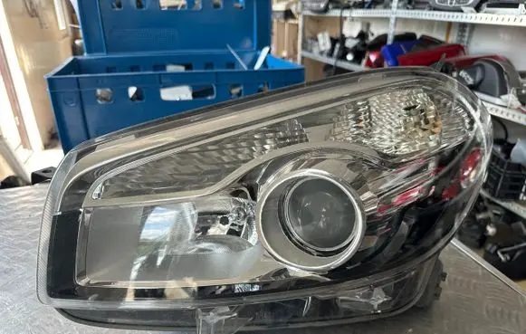 Nissan Qashqai Headlight/headlamp 26060BR03A