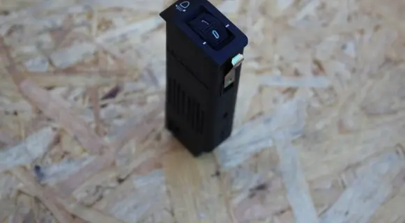 BMW 7 E38 Headlight level height control switch 8352254