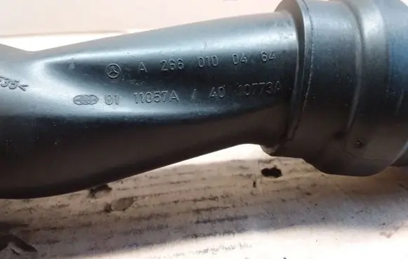 Mercedes-Benz B W245 Oil fill pipe A2660100464