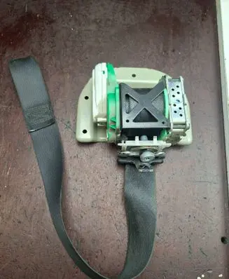 Mercedes-Benz CLK A209 C209 Front seatbelt 387621019R 0715G7B1SA