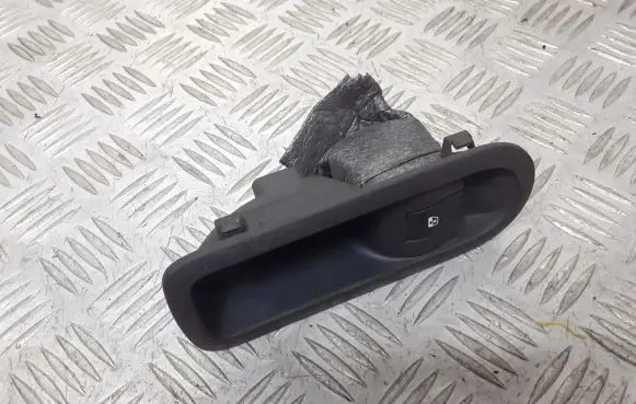 Renault Megane II Electric window control switch