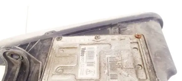Chrysler 300 - 300C Headlight ballast module Xenon 89032133