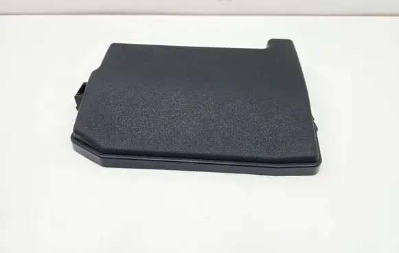 Toyota Prius (XW30) Fuse box cover 8266276011