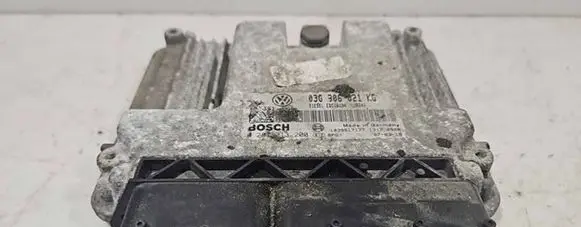 Volkswagen Golf V Engine control unit/module 03G906021KG 1039S17177 0281013200