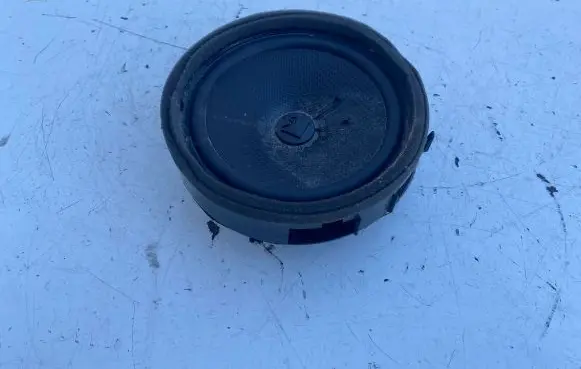 Mitsubishi Outlander Front door speaker 8720A155