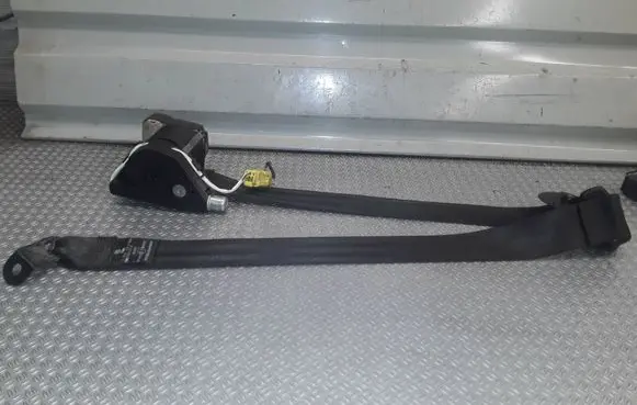 Volkswagen Touran I Front seatbelt 1T1857706A