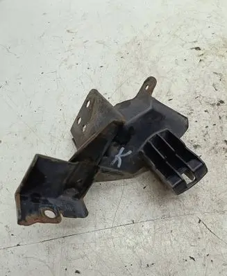 Nissan Navara D40 Front bumper mounting bracket