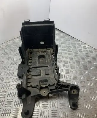 Volkswagen Golf VI Battery tray 1K0915333C