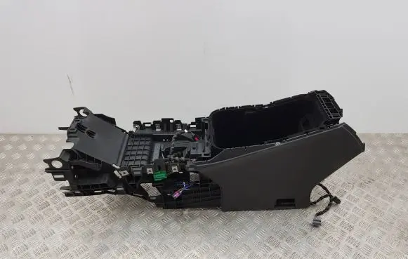 Jaguar I-Pace Other center console (tunnel) element 106057908C 78240089