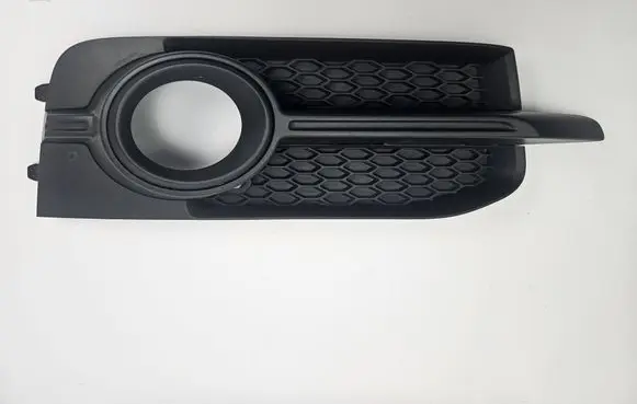 Audi A1 Front bumper lower grill 8X0807682B
