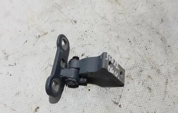 Volvo S60 Rear door upper hinge 31468521