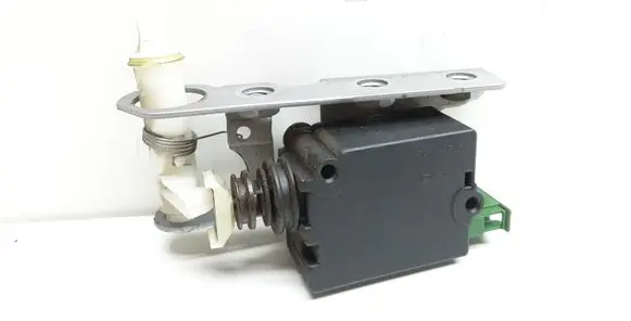 Land Rover Discovery 3 - LR3 Tailgate boot lock/latch motor 51247016050