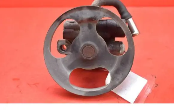 Mazda 3 I Power steering pump 3918858