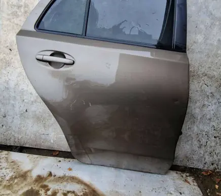 Toyota Urban Cruiser (XP110) Rear door