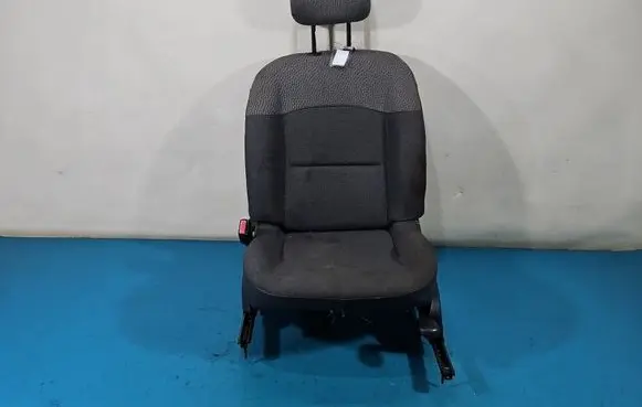 Renault Clio II Front driver seat IMPRK1597612