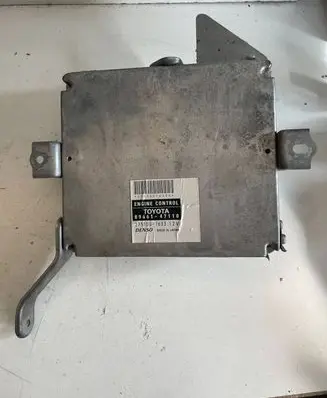 Toyota Prius (XW20) Engine control unit/module 8966147110