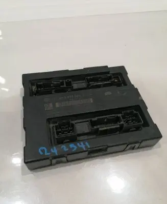 Audi A4 S4 B8 8K Comfort/convenience module 8K0907064J