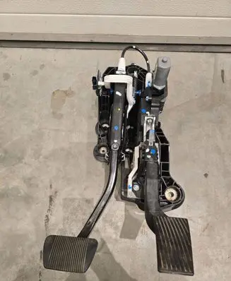Ram 1500 Accelerator throttle pedal P68312752AN 65531