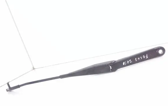 Ford Focus Front wiper blade arm 4M5117526AE