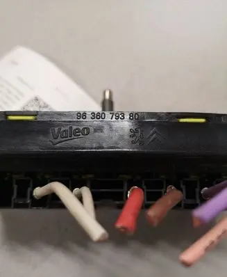 Citroen C5 Fuse module 9636079380 27680