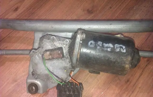 Opel Combo B Wiper motor