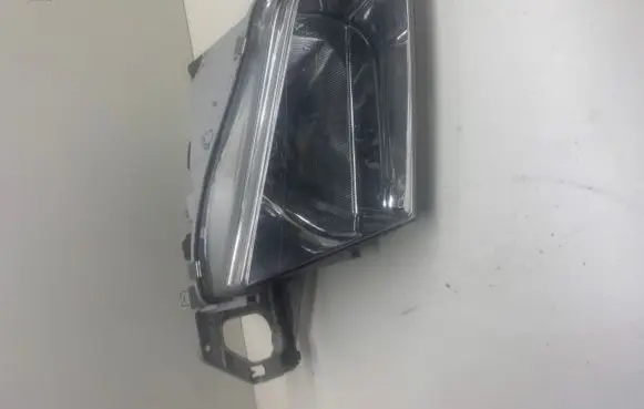 Mazda 323 F Headlight/headlamp BJ1W510K0B BJW510K0B 205571152