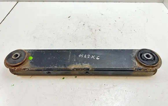 Rear control arm