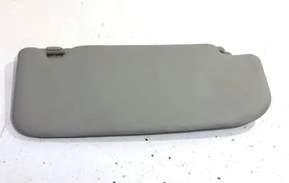 Sun visor
