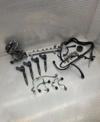 Volvo V40 Cross country Fuel injection system set VEA132370010AAB 31405129 31303612