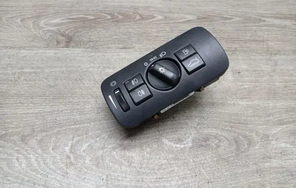 Volvo XC70 Light switch 04066322 30739414