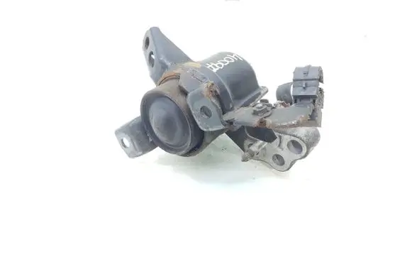 Toyota Avensis T270 Engine mount bracket