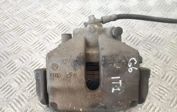 Volkswagen Golf VI Front brake caliper 581