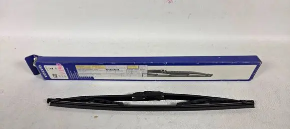 Volvo 240 Rear wiper blade 9139572